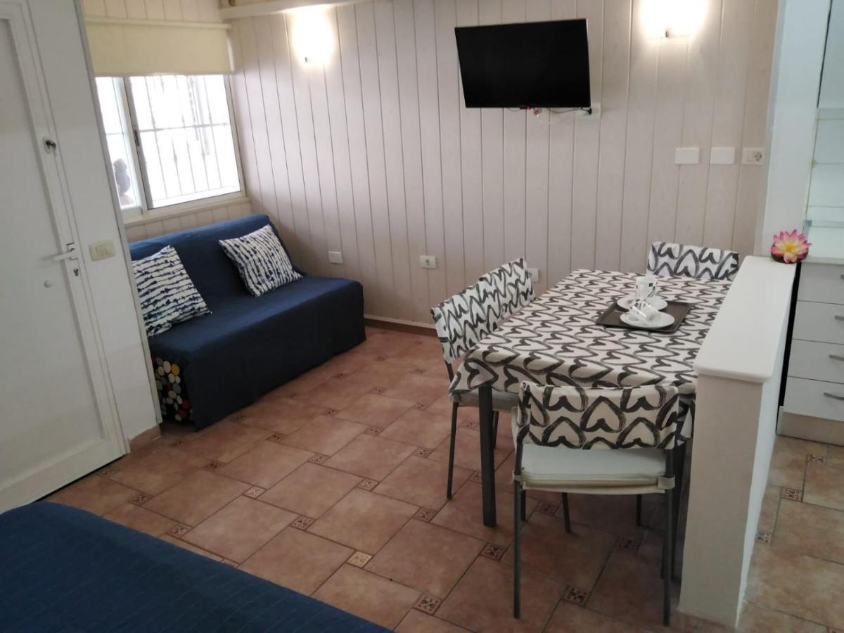 Appartement House Lilu à Arona  Extérieur photo