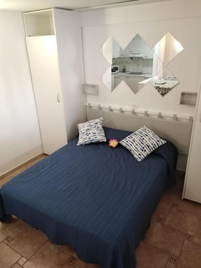 Appartement House Lilu à Arona  Extérieur photo